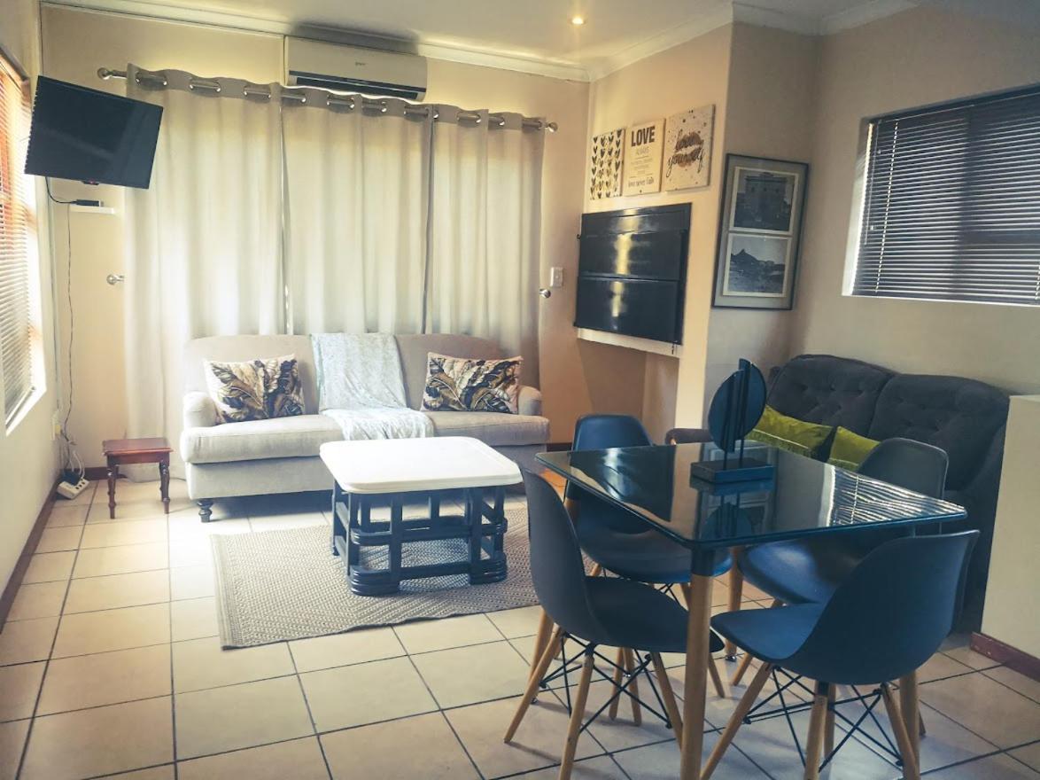 בלוויל Tyger Classique Self-Catering Cape Town, Tyger Valley מראה חיצוני תמונה